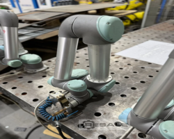 Maschine: UNIVERSAL ROBOTS UR5 Industrieroboter