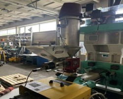 Maschine: WITTMANN Movacolor MC12 Dosiergeräte