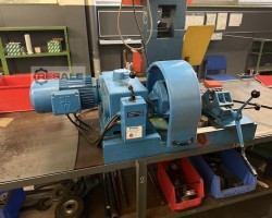 Maschine: SEW 1 Montage- und Schlauchschälmaschine für die Hydrsch