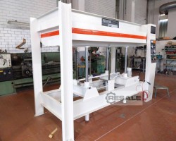 Maschine: ORMAMACCHINE NPC 4/40 Furnierpressen