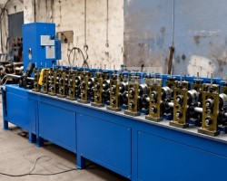 Maschine: K FORM PRESS  Profiliermaschinen