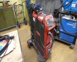 Maschine: FRONIUS IWAVE 300I AC/DC Schweissgeräte