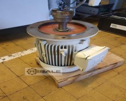 Maschine: LOHER SIEMENS LENZE 22 kW, 15 kW, 11 kW, 7,5 kW Phasen-Elektromotoren mit Fuß und Flansch