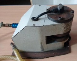 Maschine:   Pneumatische Pressen