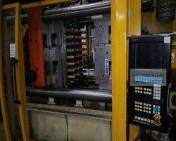 Maschine: HUSKY GL300 1998 48mm 3025 OIL PET Preformmaschinen