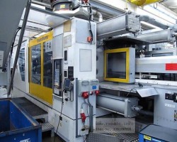 Maschine: KRAUSS MAFFEI KM 1300-8000 MC mit Kuka Robot 