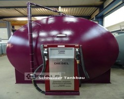Maschine:   Stahltank mit Zapfsäule - Tankanlage