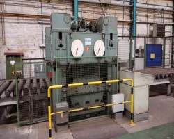 Maschine: AGOTHA WMW UBR10x2000/1-16 Blechrichtanlagen