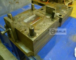 Maschine: USED MOULD FOR card box Spritzgusswerkzeuge