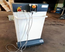 Maschine: KLB Lifter 1000 elektrisches Kistenhubgerät, Kistenheber