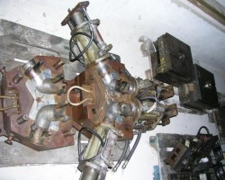 Maschine: DERASCON Set-out moulds Spritzgussformen