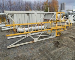 Maschine: EHINGER IMPIANTI  Stahlpodest mit Leiter