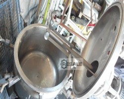 Maschine:  70 L Reaktoren