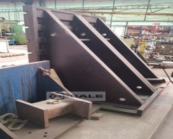 Maschine: SCHARMANN AND MORE  Winkeltische