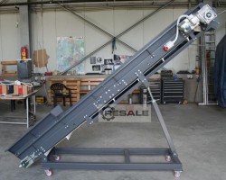 Maschine: VESPA LT-500 Materialförderband  Schrägförderband