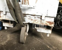 Maschine:   Kippbehälter Spänebehälter