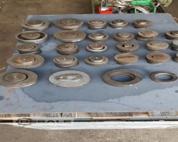 Maschine: MUBEA  Posten Lochstempel + Matrizen