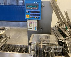 Maschine: UHLMANN C100 LB Flaschen / Blister Faltschachtelkartonierer