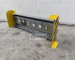 Maschine:  1200 mm Anfahrschutzleitplanke