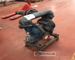 Maschine: SANDPIPER EB3-M TN-3-A Pumpen