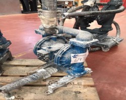 Maschine: SANDPIPER S15 Pumpen