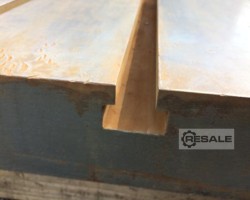 Maschine:  T-GROOVED MOUNTING TABLE Schweissgeräte