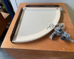 Maschine: MAFFEL ERIKA DGA 900 Doppelgehrungsanschlag