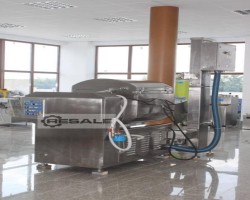 Maschine: LASKA 400 liters Z- ARM Vakuummischer