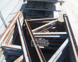 Maschine: DOKA Universal F 4,50 Abstützbock