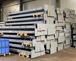 Maschine: STOW 4705 mm Lagerbühnenstütze