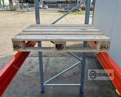 Maschine: BLT ca. 11,20 lfm, H: 350cm Palettenregale