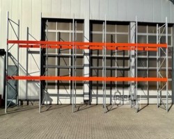 Maschine: BLT ca. 14 lfm, H: 450cm, Palettenregale