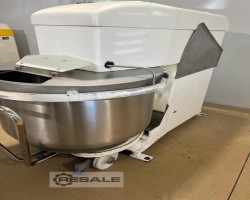 Maschine: KÖNIG Celba W160 Doppelwellen-Teigkneter für 120 kg Teig ausfahrbar