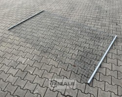 Maschine:  2700 x 1500 mm Rückwandgitter