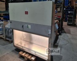 Maschine: NUAIRE NU-440-600E Sicherheitswerkbänke