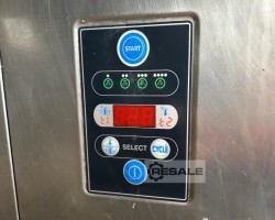 Maschine: IWM EDI13A Utensilienwaschmaschine