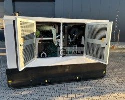 Maschine: VOLVO PENTA WA-V 100 S Notstromaggregate
