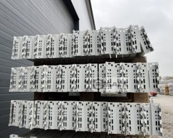 Maschine: TEGOMETALL CI/ 1400 mm Palettenregaltraverse