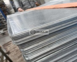 Maschine: E BACKBLECHE  Backbleche