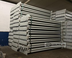 Maschine: SSI SCHäFER PR 600/ 2400 mm Palettenregaltraverse