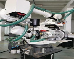 Maschine: FANUC R-2000iB/210F Handling