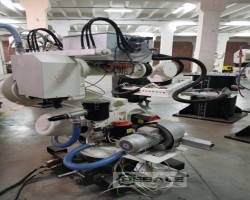 Maschine: FANUC R-2000iB/210F Handling