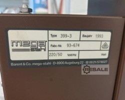 Maschine: MEGASTAHL Type 399-3 Leuchttisch