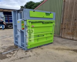 Maschine: MASCH.-FABR. BERMATINGEN DIXI 25 S Ballenpressen