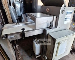 Maschine:  REX Brotschneidemaschinen