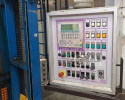Maschine: LOIRE 3000 kN Hydraulische Doppelständerpressen
