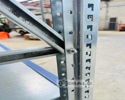 Maschine: SSI SCHäFER  Kolli-Durchlauf-Fachbodenregale