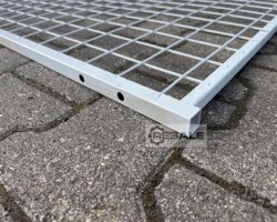 Maschine:  2200 x 1200 mm Rückwandgitter