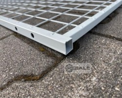 Maschine:  2200 x 1000 mm Rückwandgitter