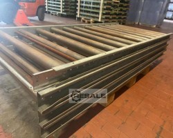 Maschine:   Palettenrollenbahn